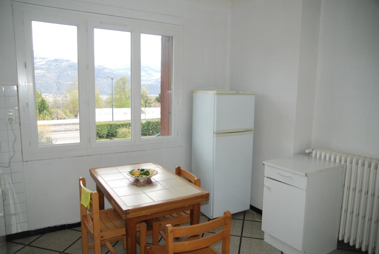 Spacious Home At The Heart Of Saint Ismier ภายนอก รูปภาพ